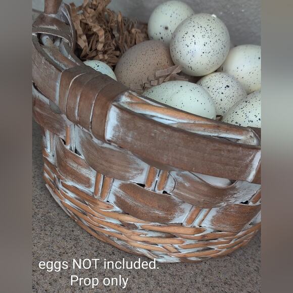 Large Wicker Rattan Neutral Tan Farmhouse Easter Egg Basket - Picture 9 of 12